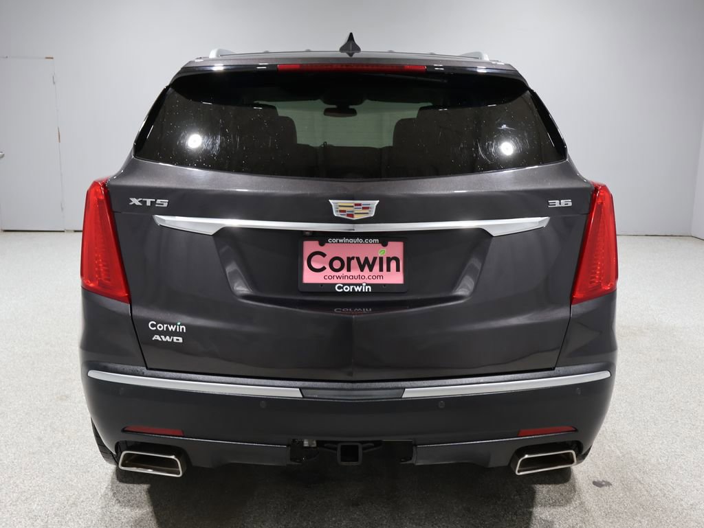 2018 Cadillac XT5 Luxury photo 3