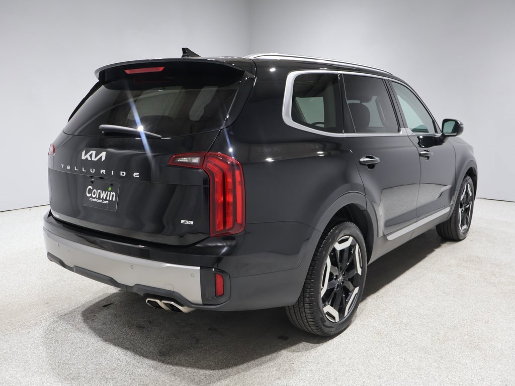 2025 Kia Telluride S photo 2