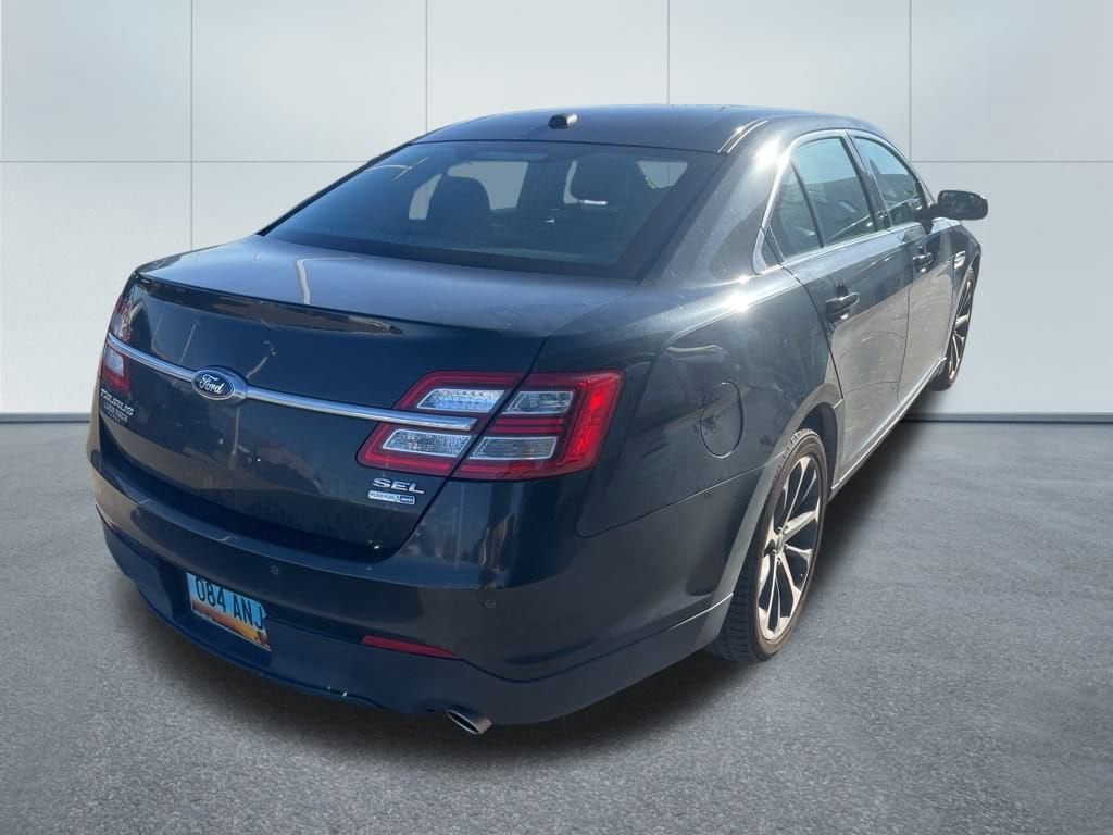 Used 2014 Ford Taurus SEL Sedan
