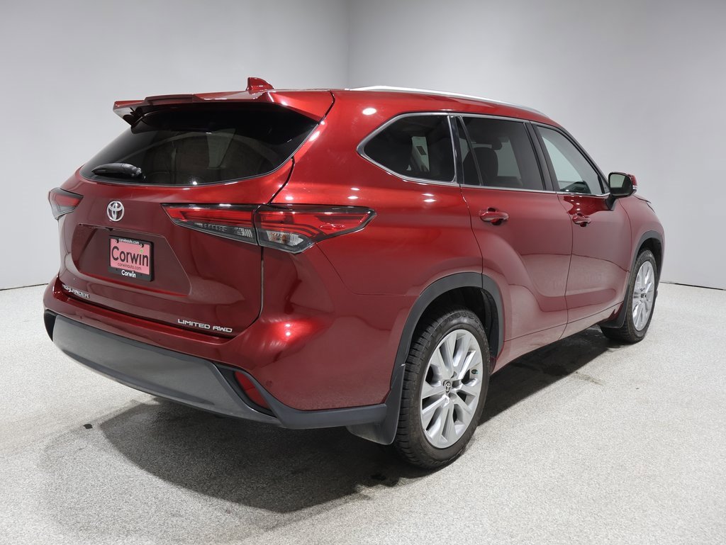 2022 Toyota Highlander Limited photo 2
