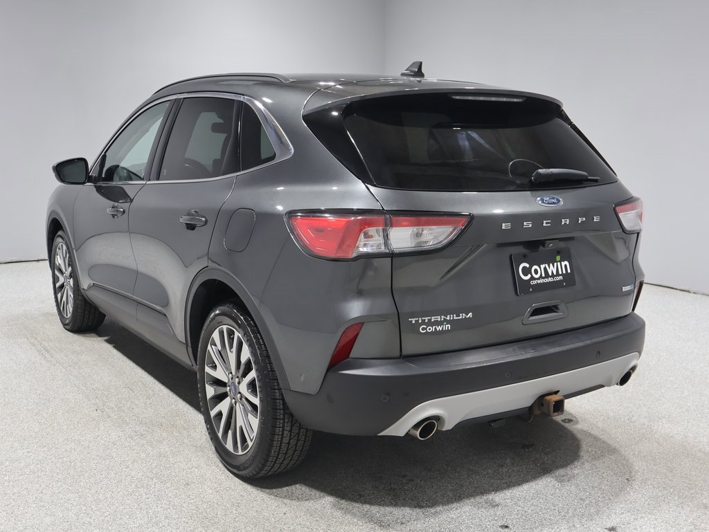 2020 Ford Escape Titanium photo 4