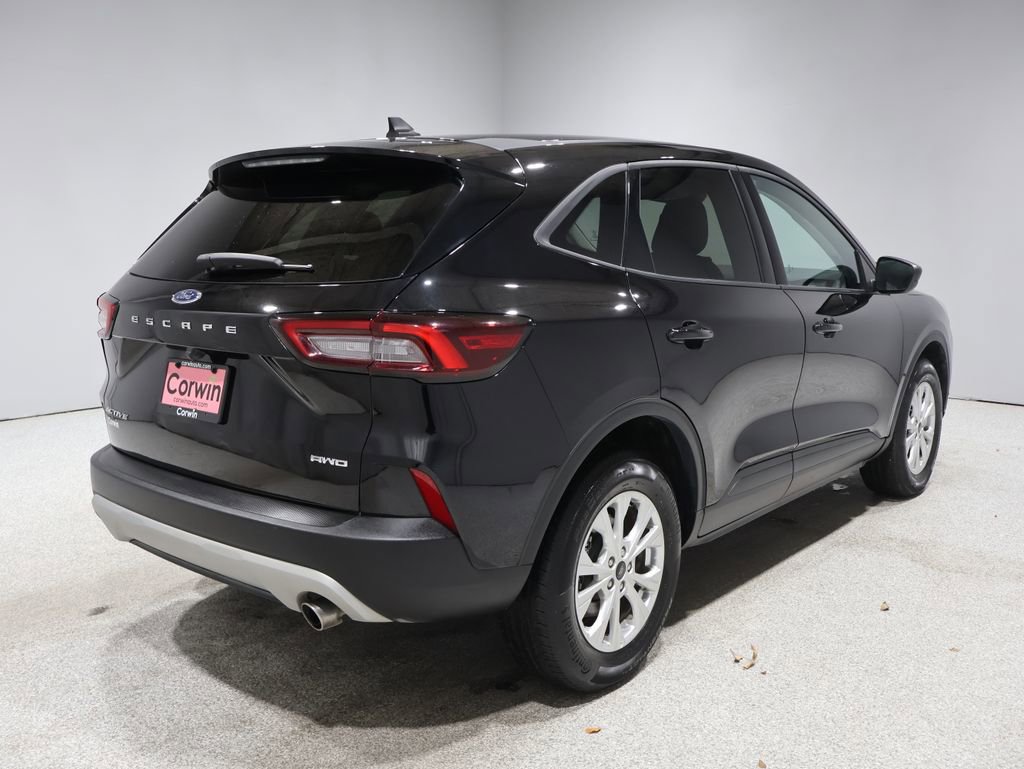 2025 Ford Escape Active photo 2
