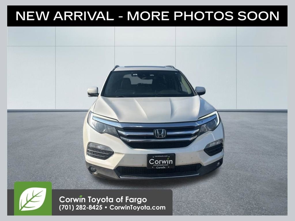 2017 Honda Pilot 4WD Touring's photo