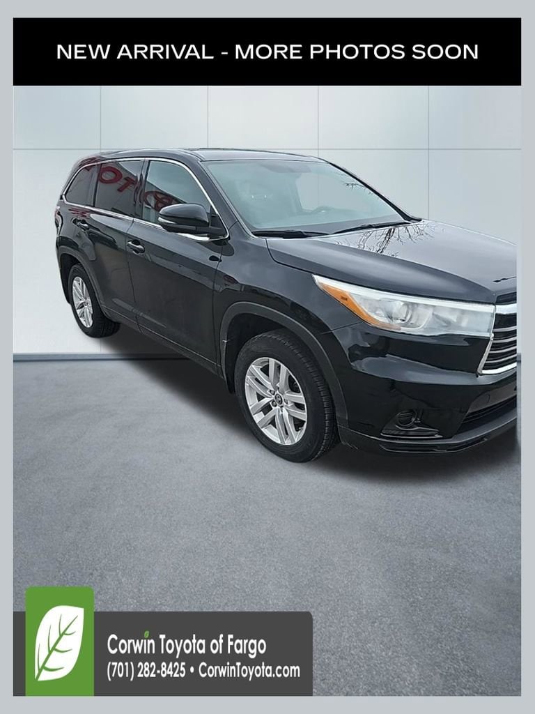 2016 Toyota Highlander LE 4x4 V6's photo