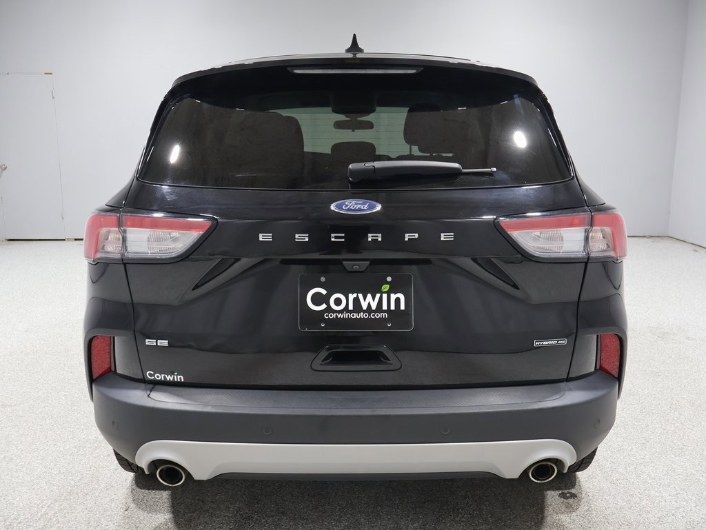 2021 Ford Escape SE photo 2