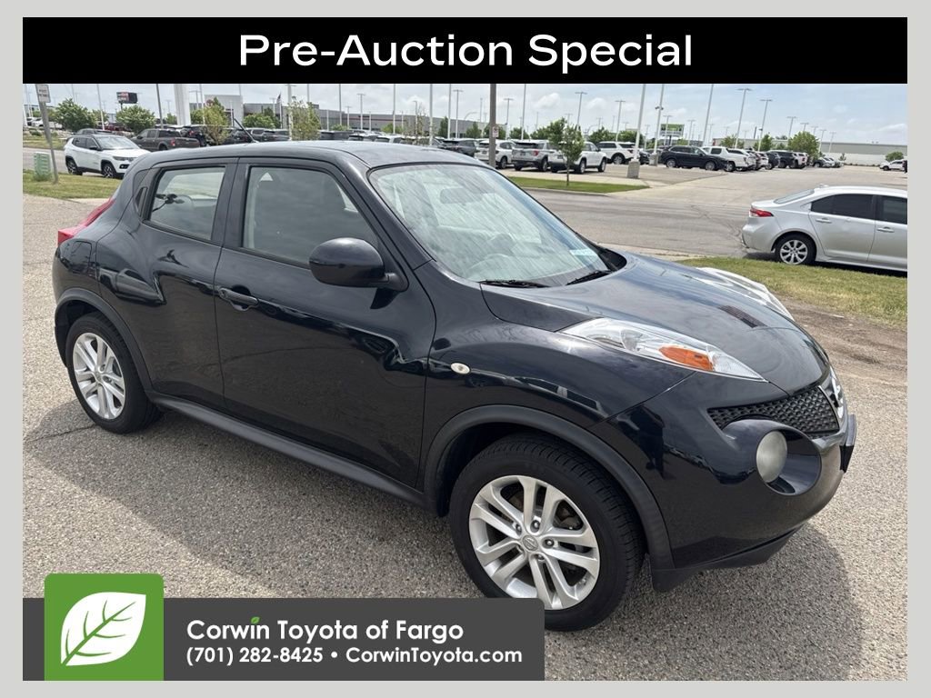 2014 Nissan Juke S AWD CVT's photo