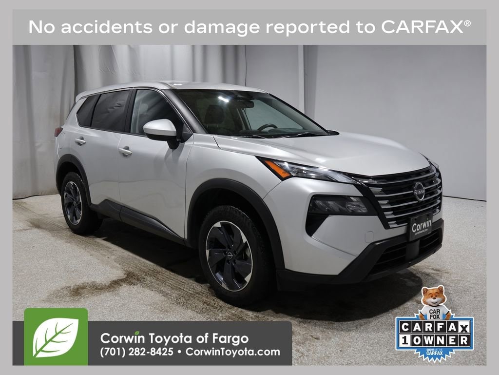 2024 Nissan Rogue SV's photo