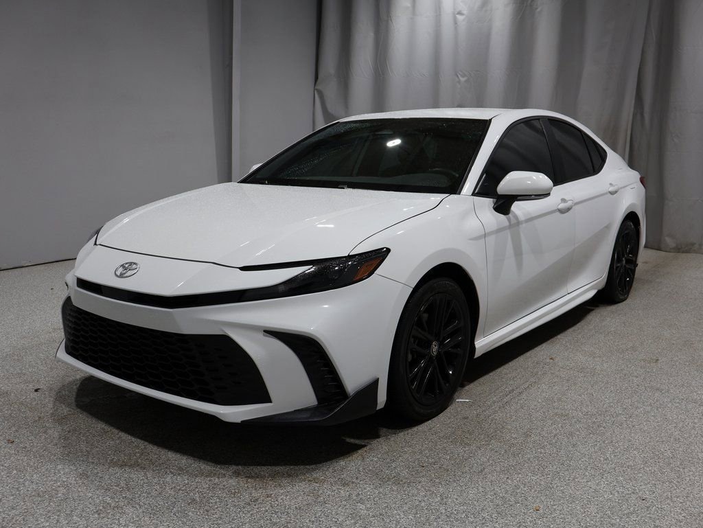 Used 2025 Toyota Camry SE Sedan