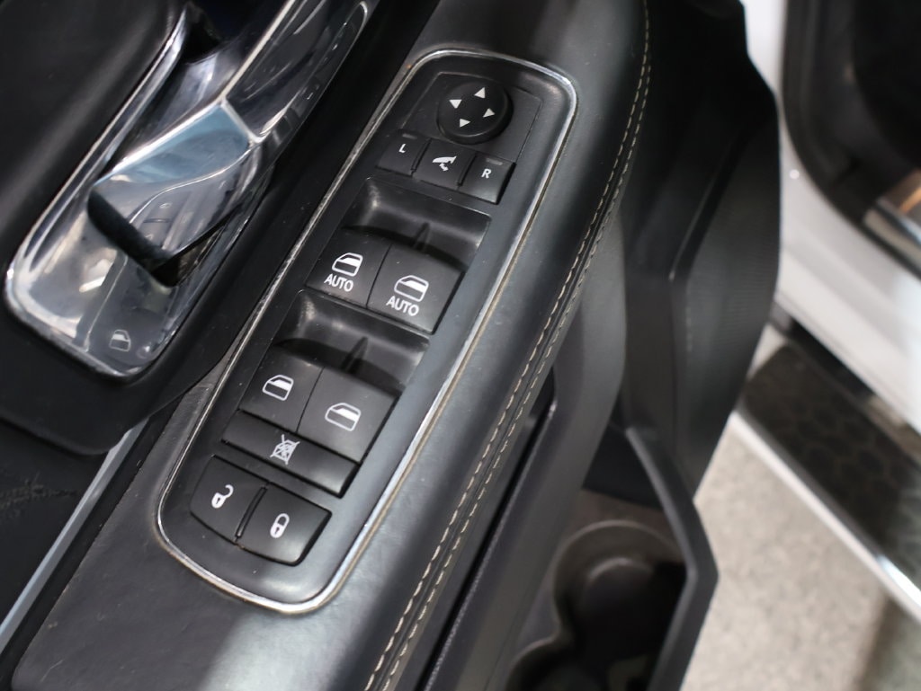 2016 RAM Ram 1500 Pickup Laramie Limited - Photo 13