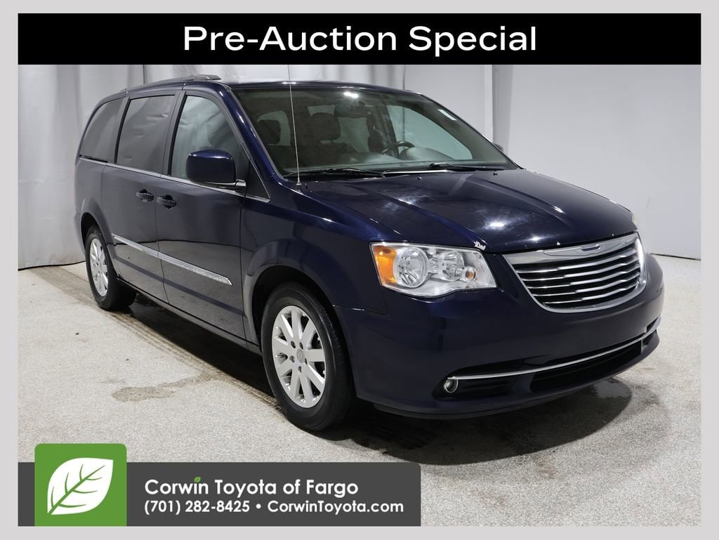2016 Chrysler Town & Country Touring
