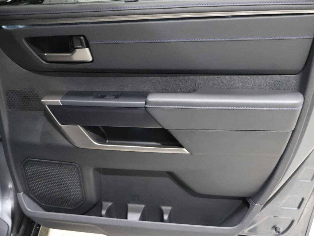 2026 Toyota Tundra Platinum - Photo 11