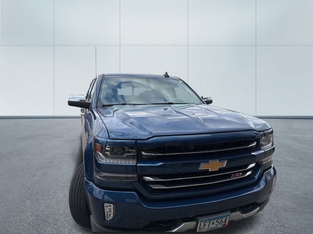 2016 Chevrolet Silverado 1500 LTZ photo 2