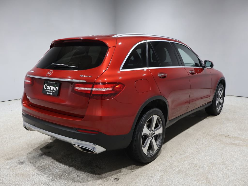 2018 Mercedes Benz GLC 300 photo 3