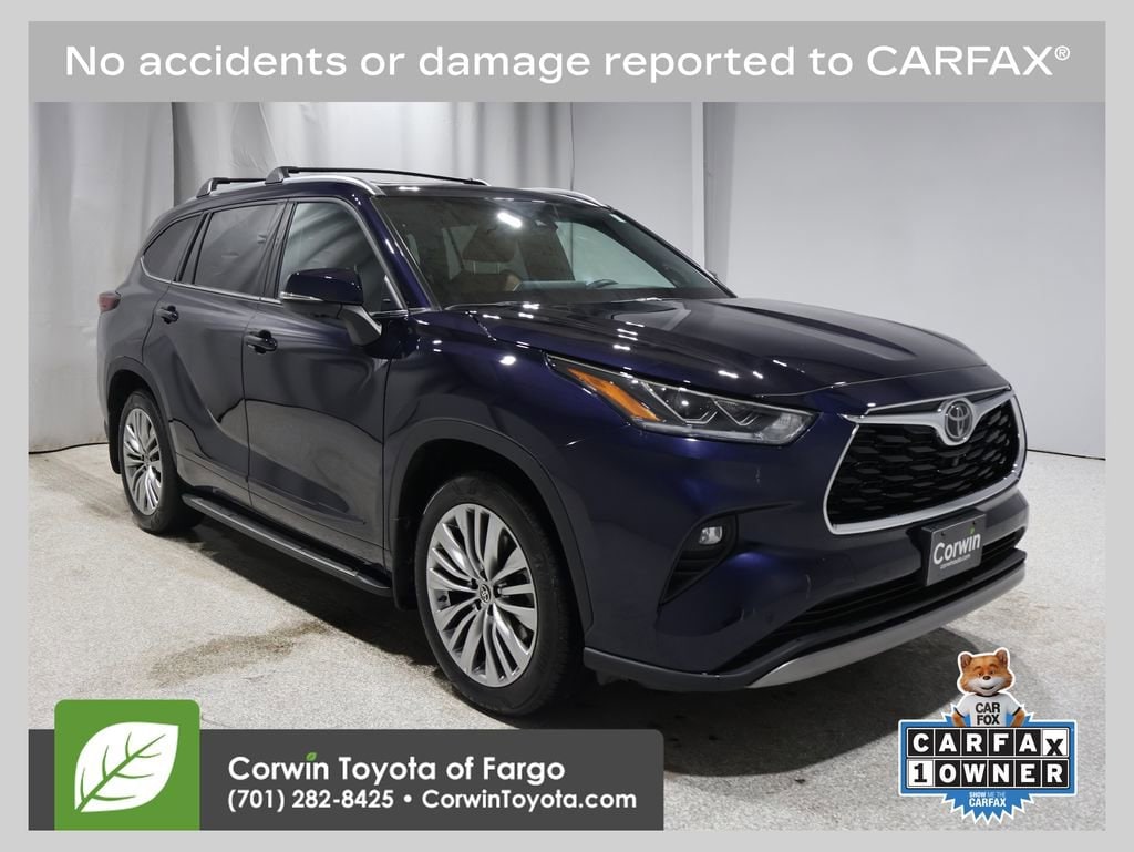2025 Toyota Highlander Platinum's photo