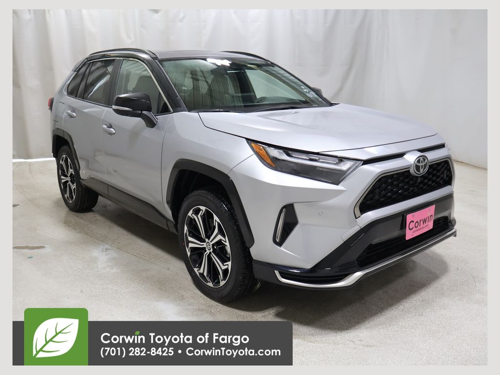 2025 Toyota RAV4 XSE's photo