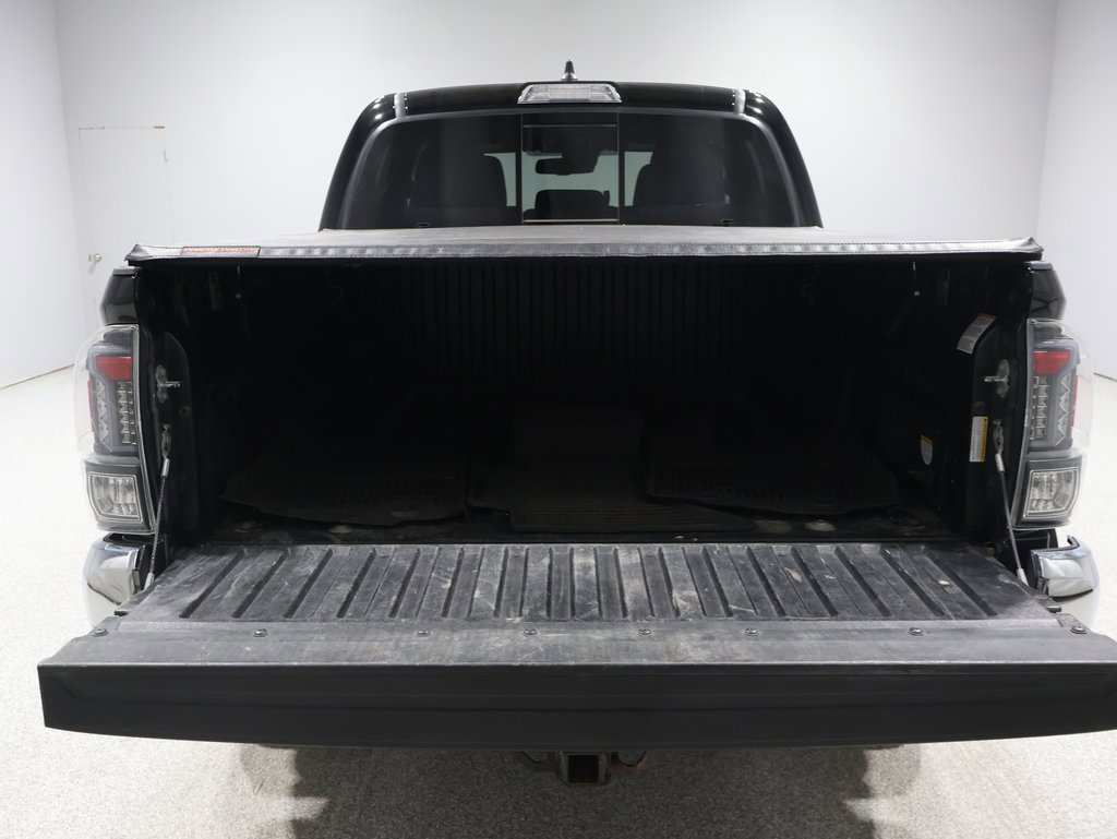 2023 Toyota Tacoma TRD Off-Road photo 3