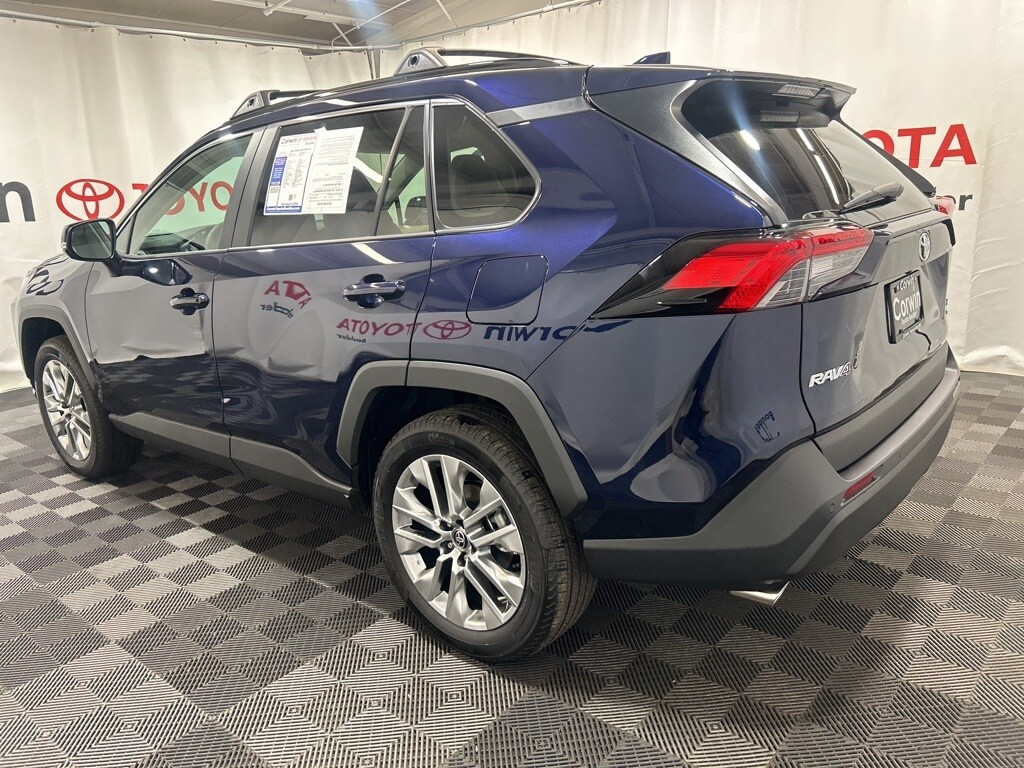 2025 Toyota RAV4 XLE Premium photo 4
