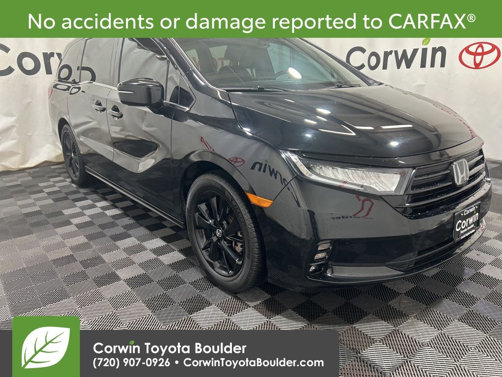 2024 Honda Odyssey Sport photo 2