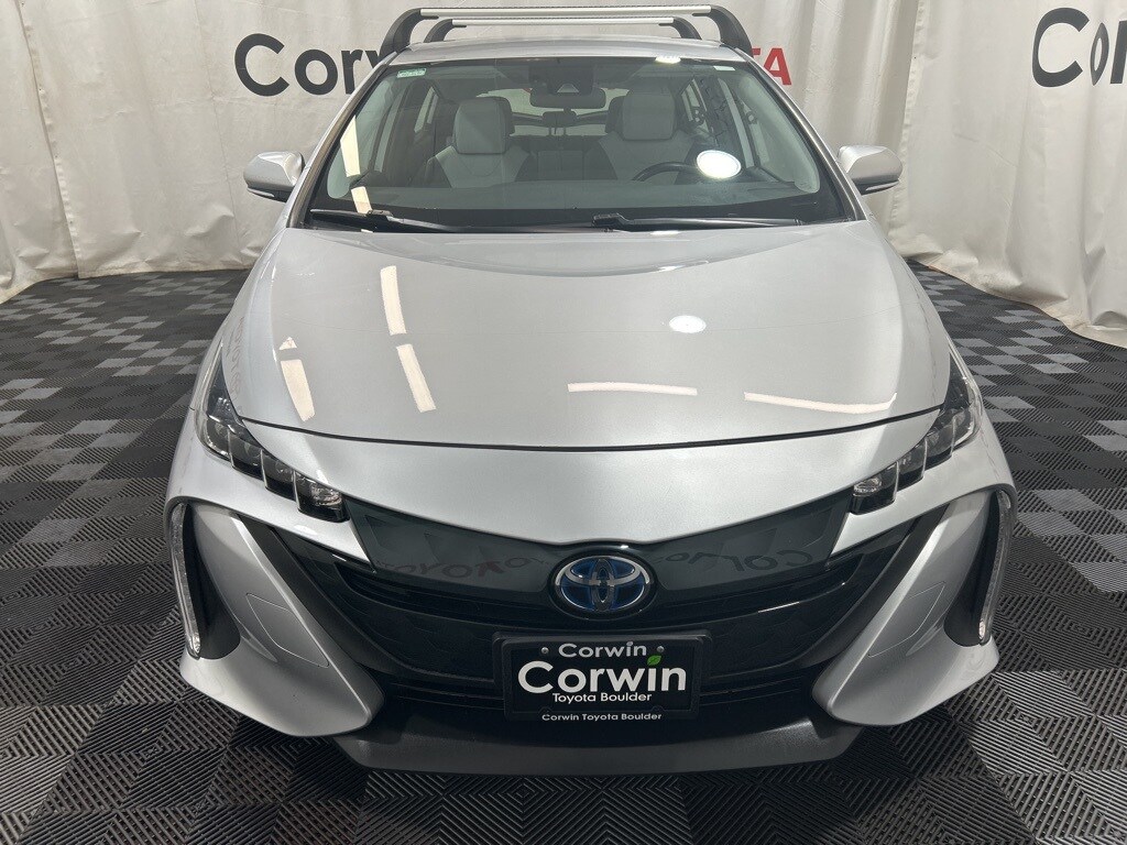 2022 Toyota Prius Prime XLE photo 2