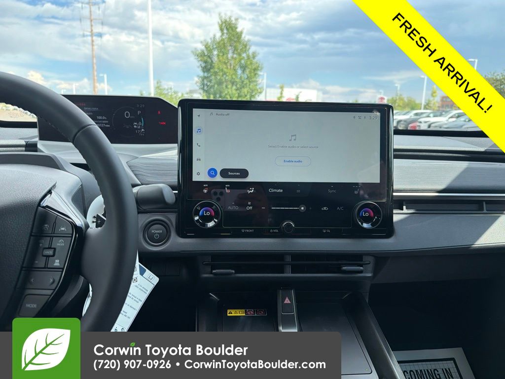 2026 Toyota C-HR SE - Photo 31
