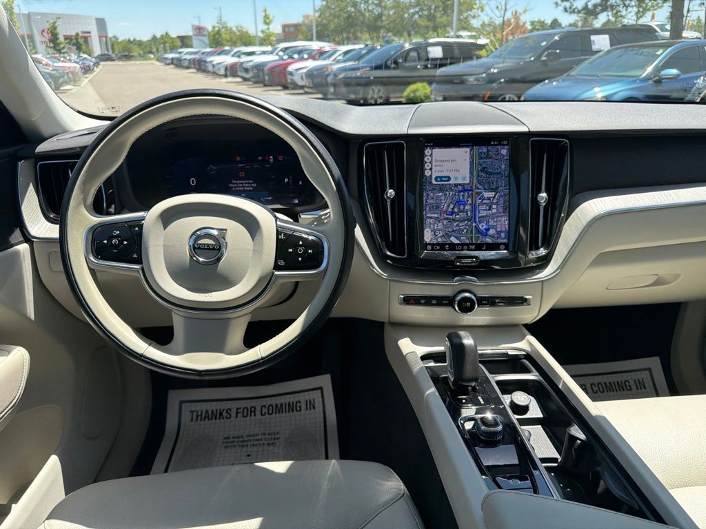 2023 Volvo XC60 Plus - Photo 22