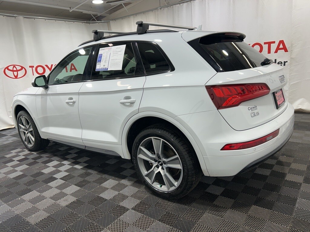 2020 Audi Q5 45 Premium Plus photo 4