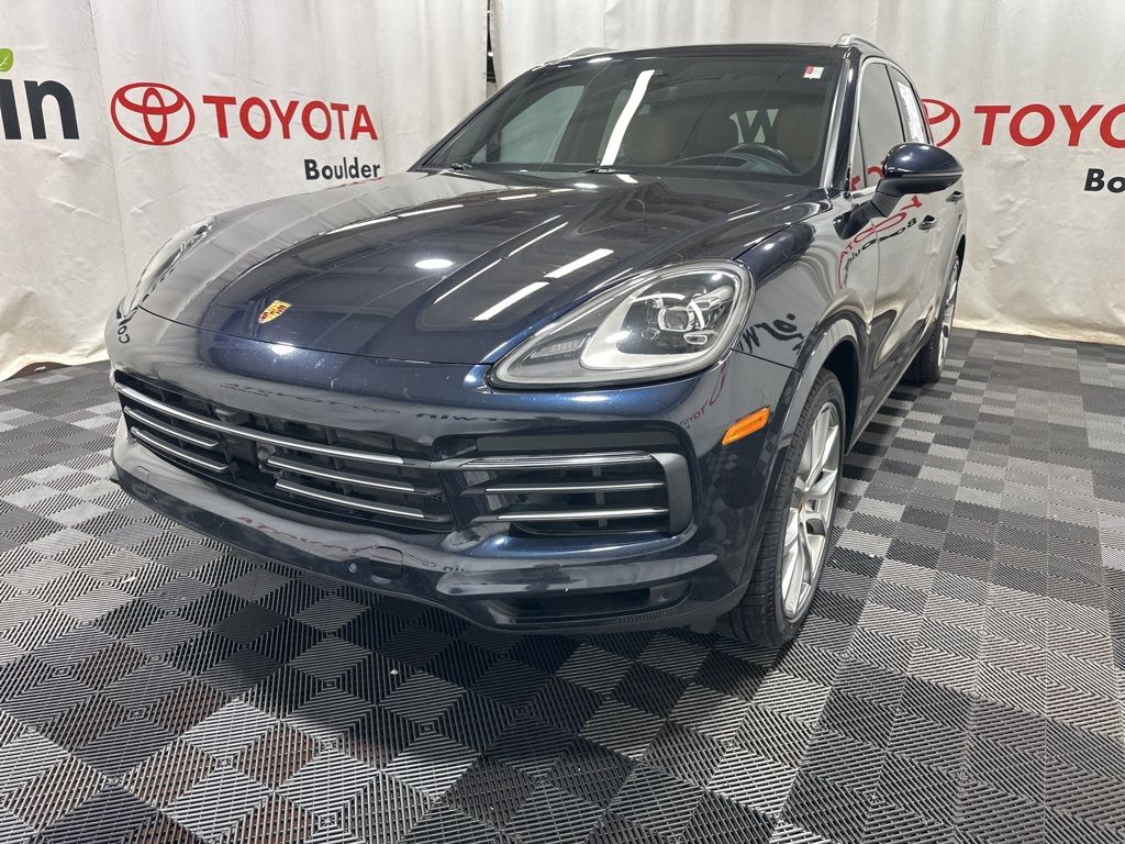 2021 Porsche Cayenne S photo 3