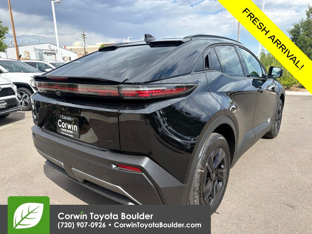 2026 Toyota C-HR SE - Photo 8