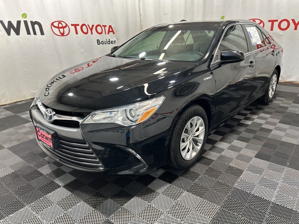 Used 2015 Toyota Camry Hybrid LE Sedan