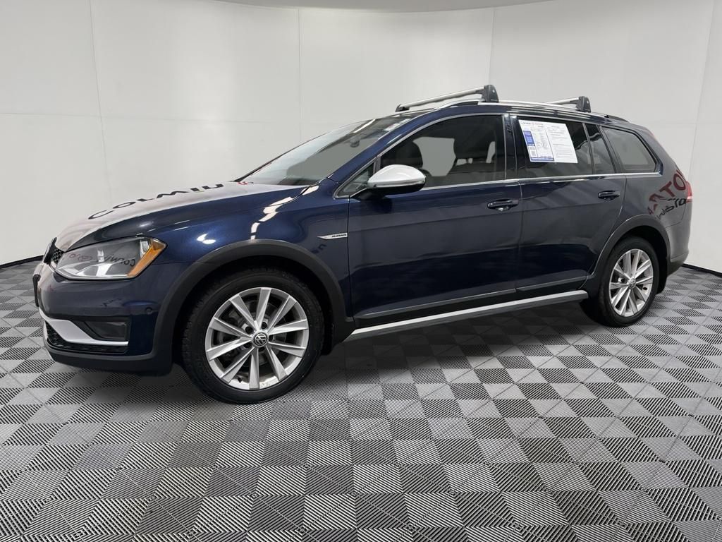 2017 Volkswagen Golf Alltrack 4