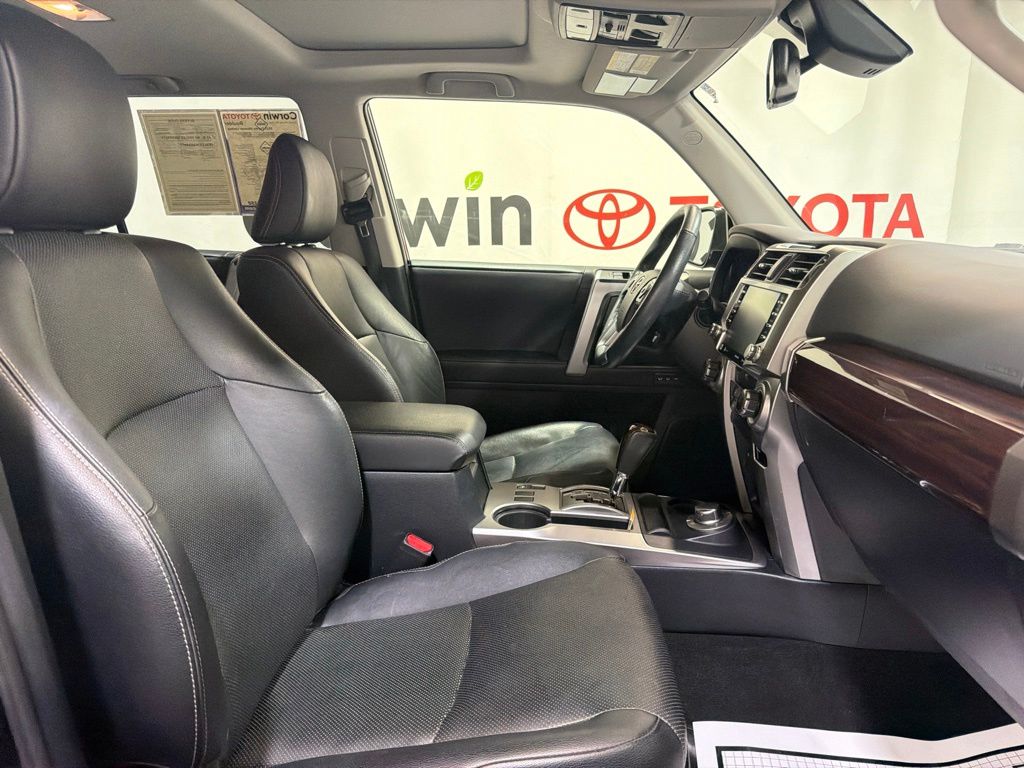 2023 Toyota 4Runner Limited - Photo 10