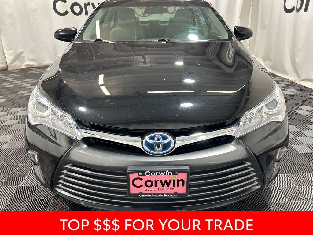 Used 2015 Toyota Camry Hybrid LE Sedan