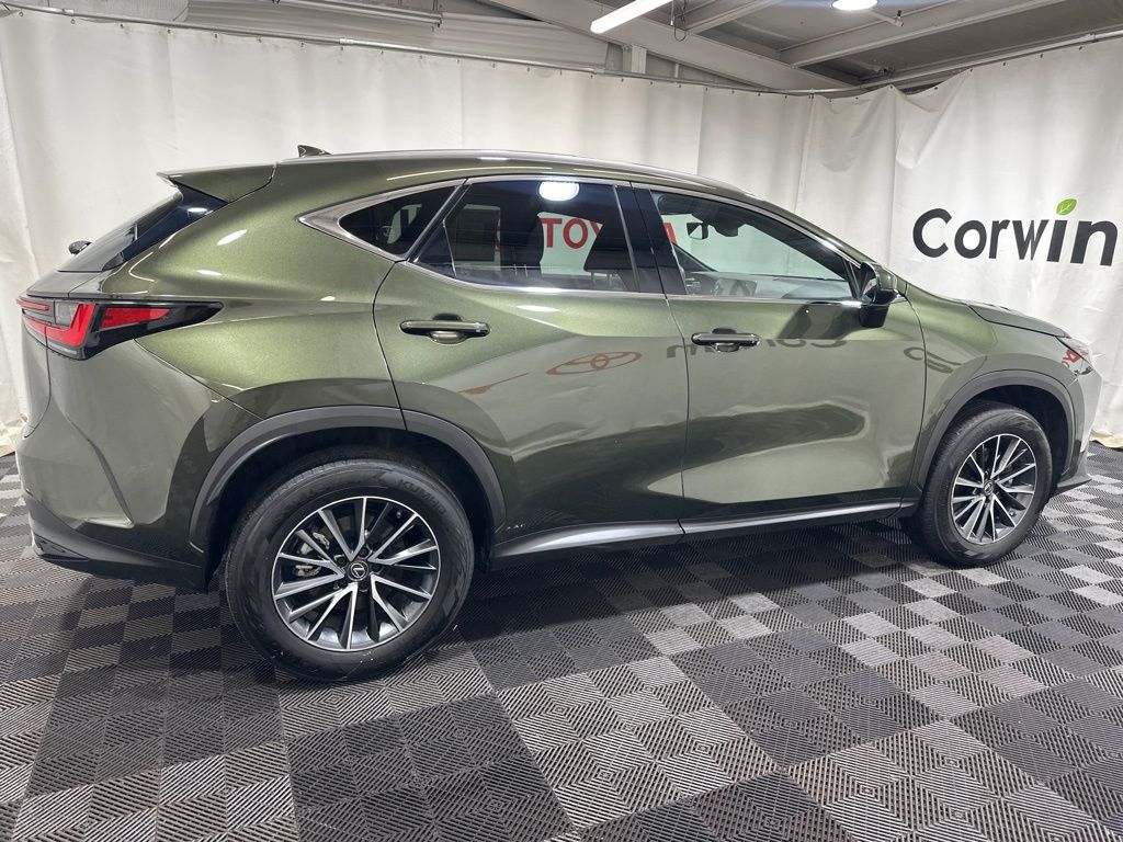 2022 Lexus NX 350 Premium photo 4