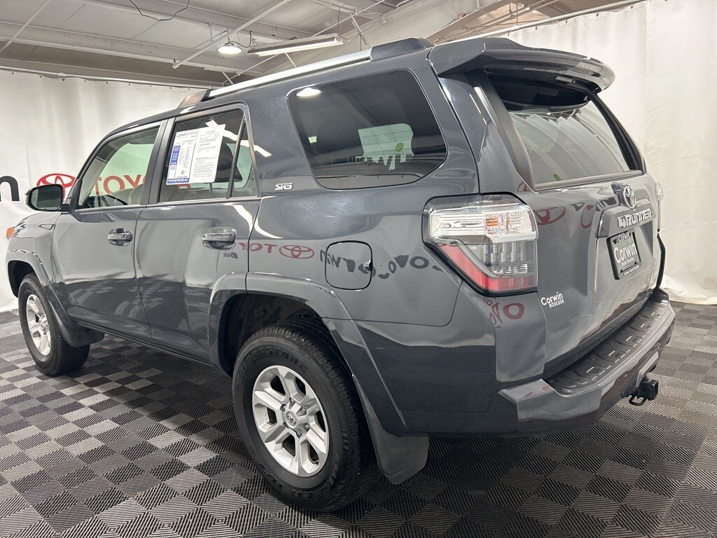 2024 Toyota 4Runner SR5 photo 4