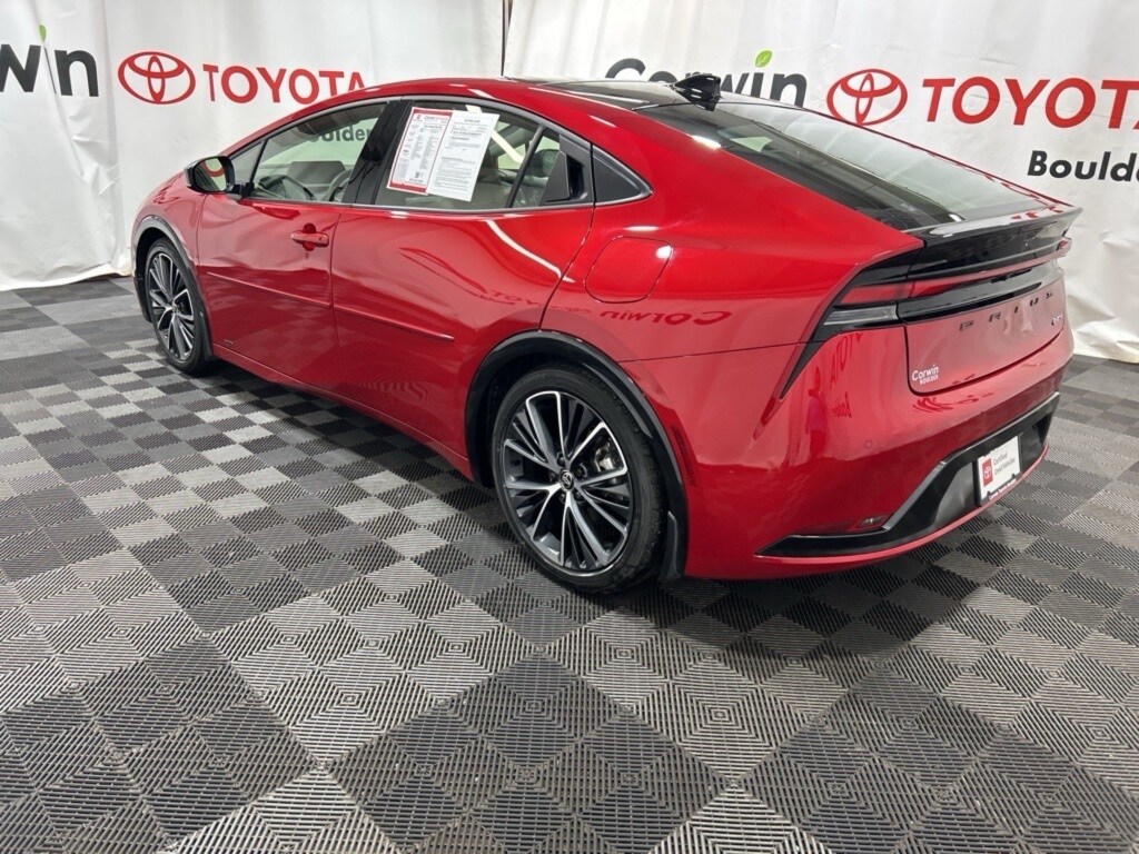 2024 Toyota Prius XLE photo 4