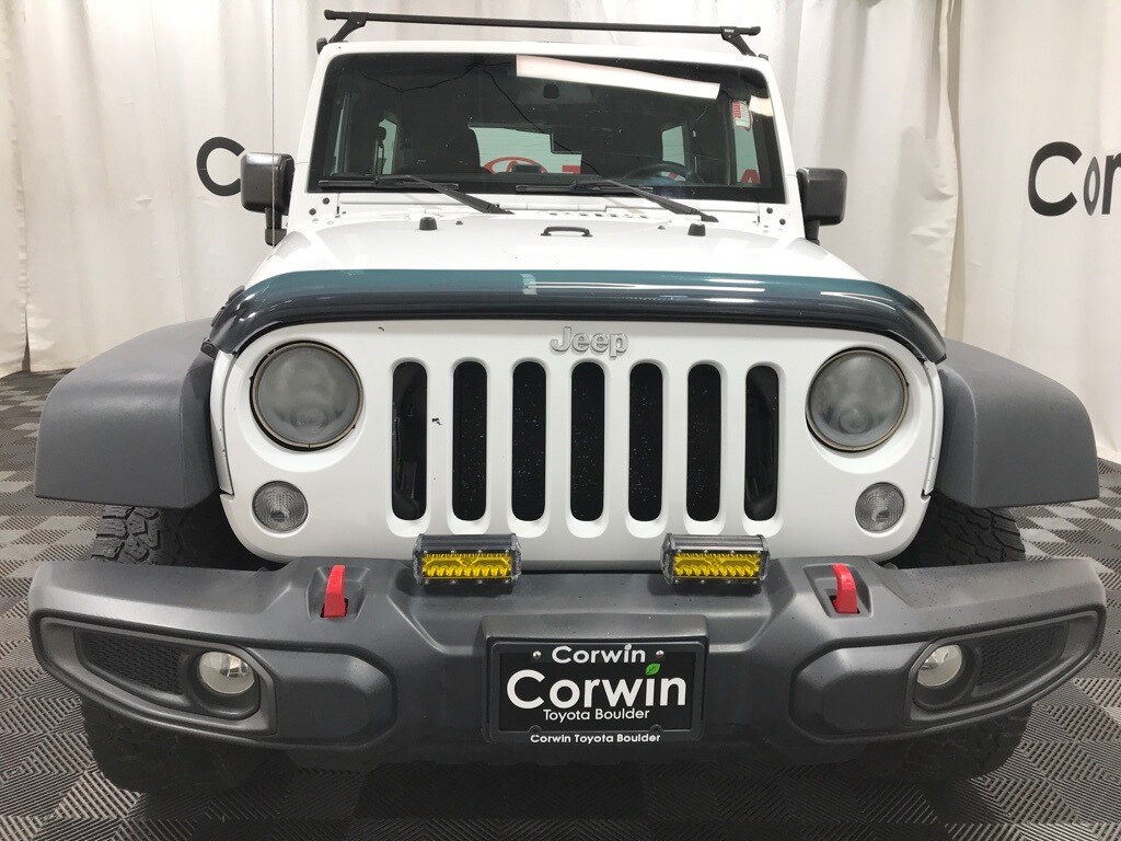 2017 Jeep Wrangler Unlimited Sport photo 2