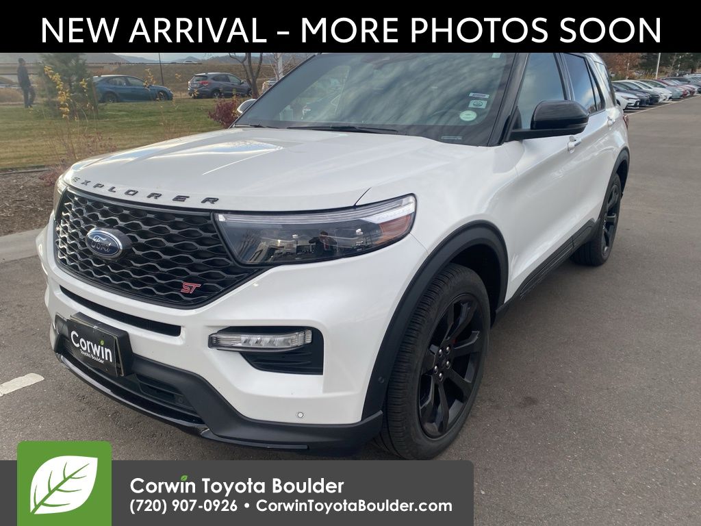 2021 Ford Explorer ST photo 3
