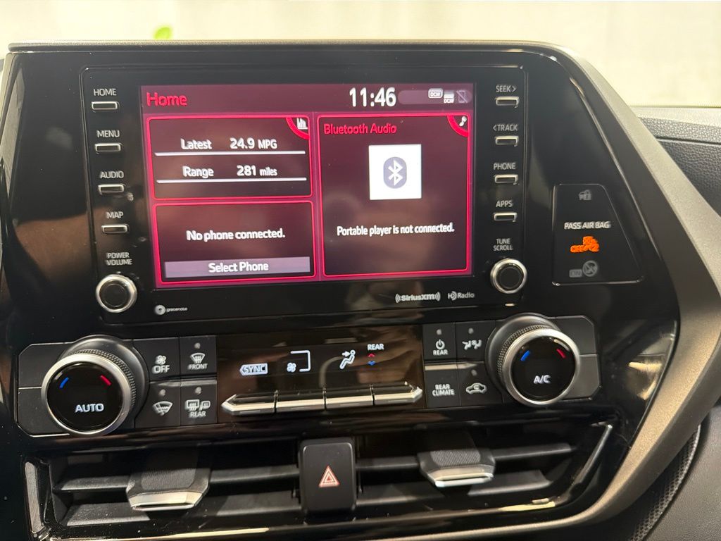 2020 Toyota Highlander 30