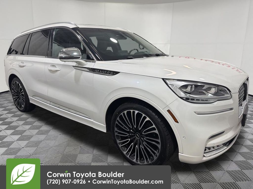 2020 Lincoln Aviator Black Label AWD's photo