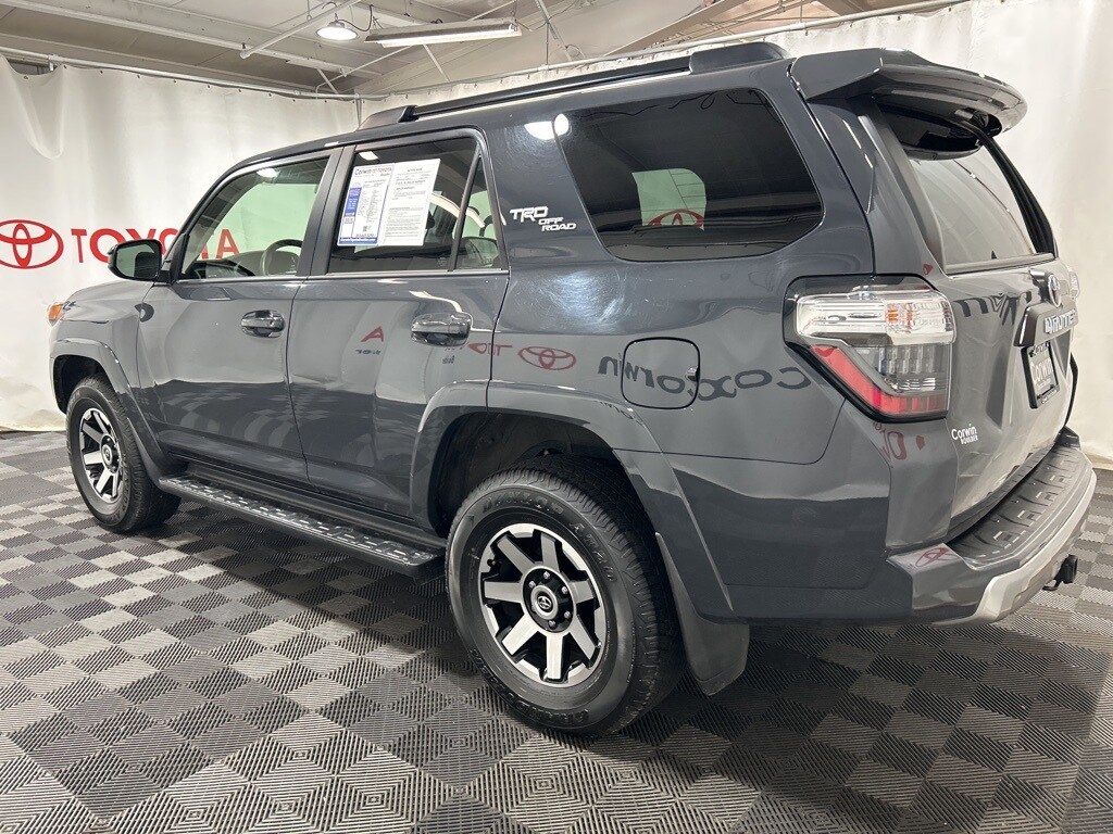2024 Toyota 4Runner TRD Off-Road photo 3