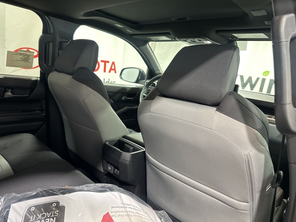 2025 Toyota Tacoma TRD Off Road - Photo 16