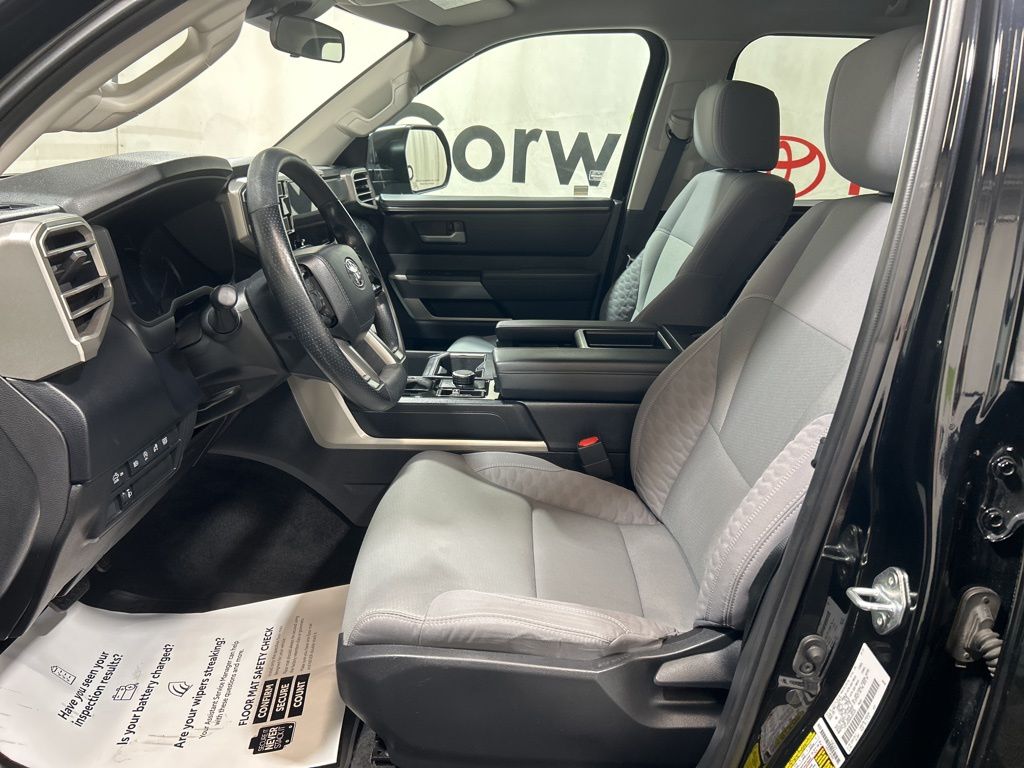 2024 Toyota Tundra SR5 - Photo 20