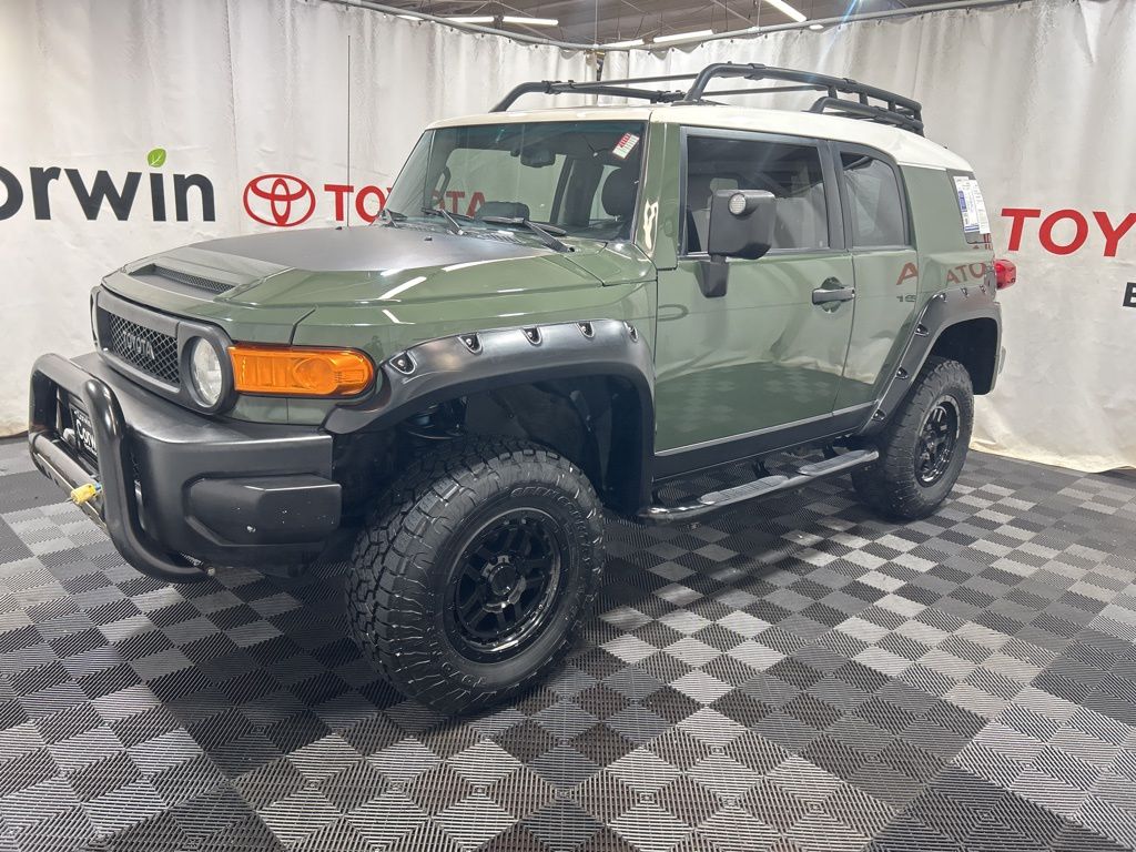 2014 Toyota FJ Cruiser Base photo 4