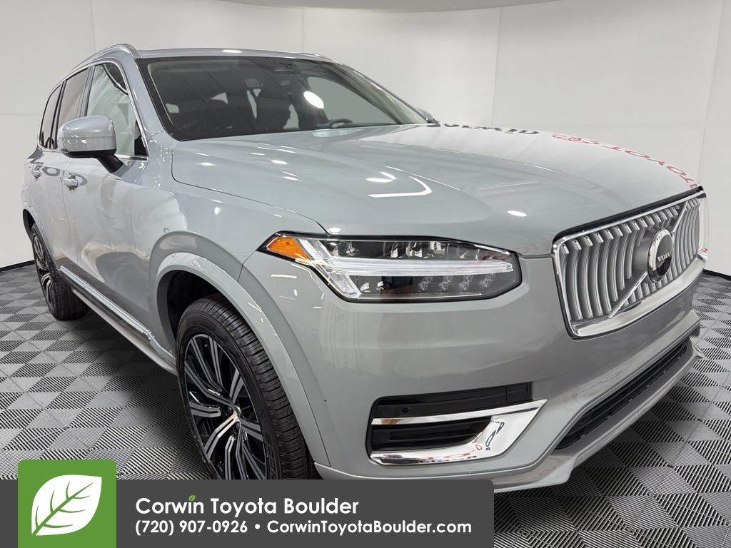 2025 Volvo XC90 B5 Core Bright 4WD's photo