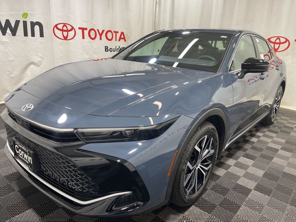 2026 Toyota Crown XLE photo 3