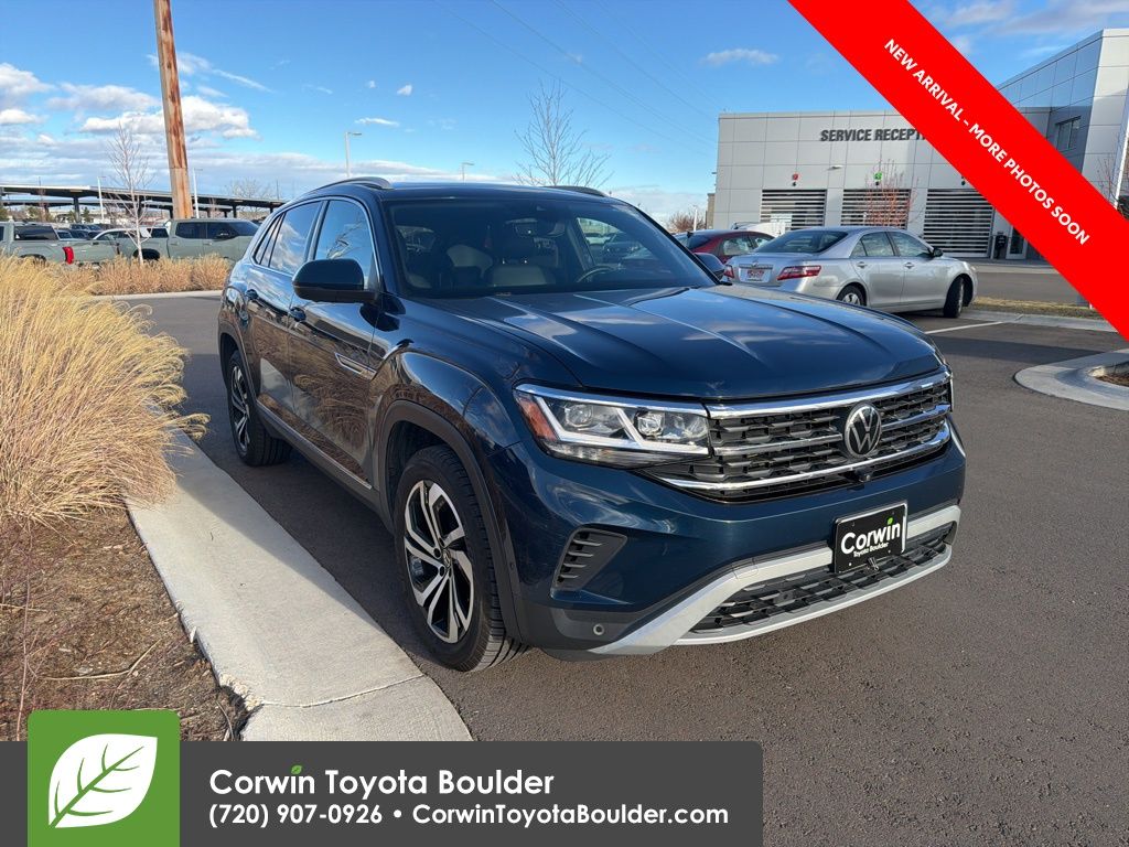 2021 Volkswagen Atlas Cross Sport SEL Premium's photo