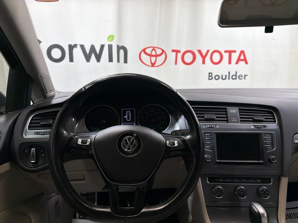 2017 Volkswagen Golf Alltrack 20