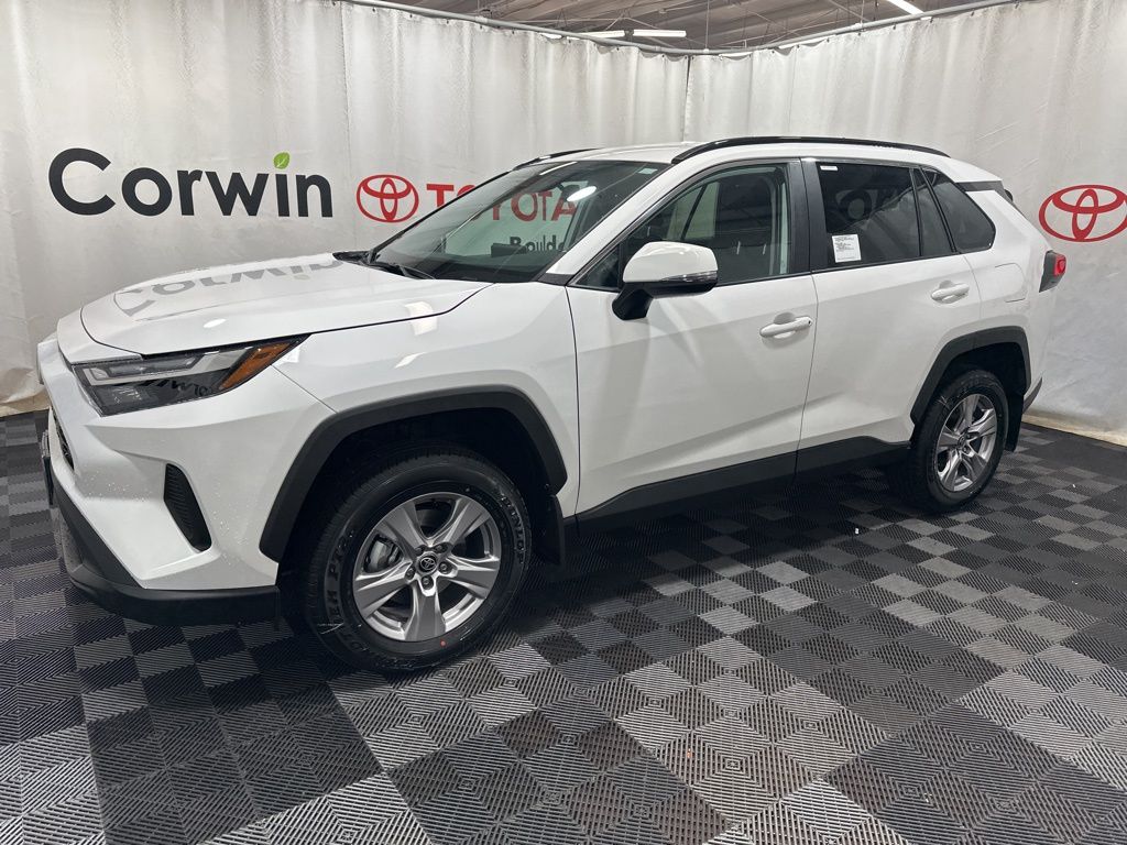 2025 Toyota RAV4 XLE photo 2