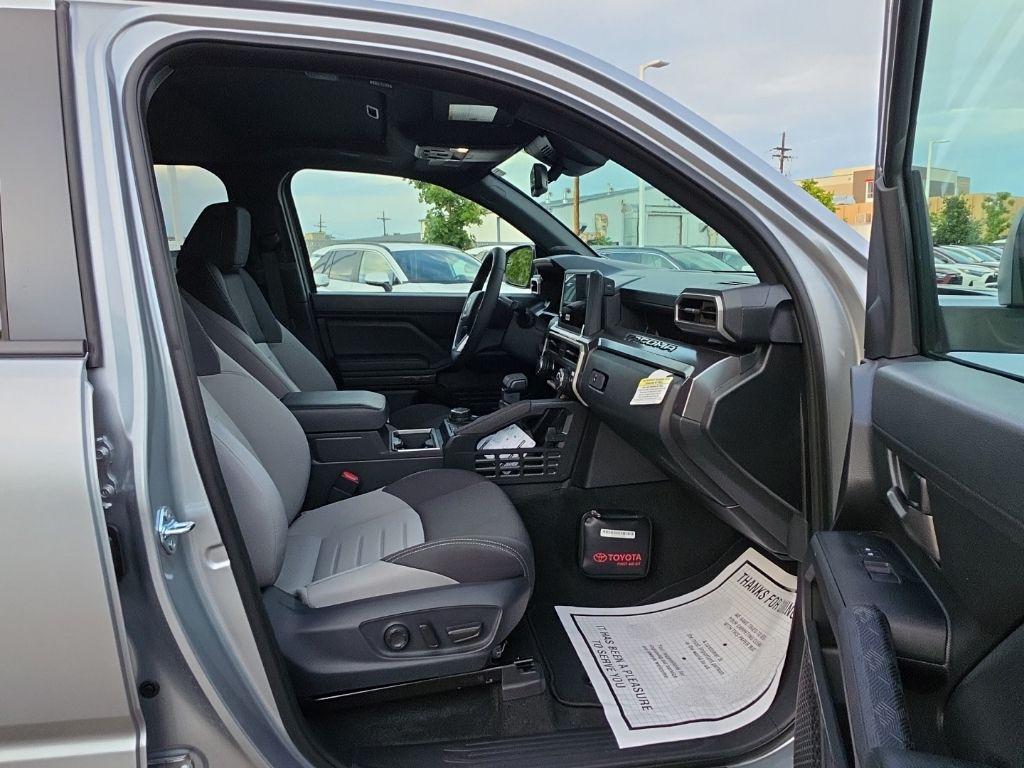 2026 Toyota Tacoma TRD Off Road - Photo 12