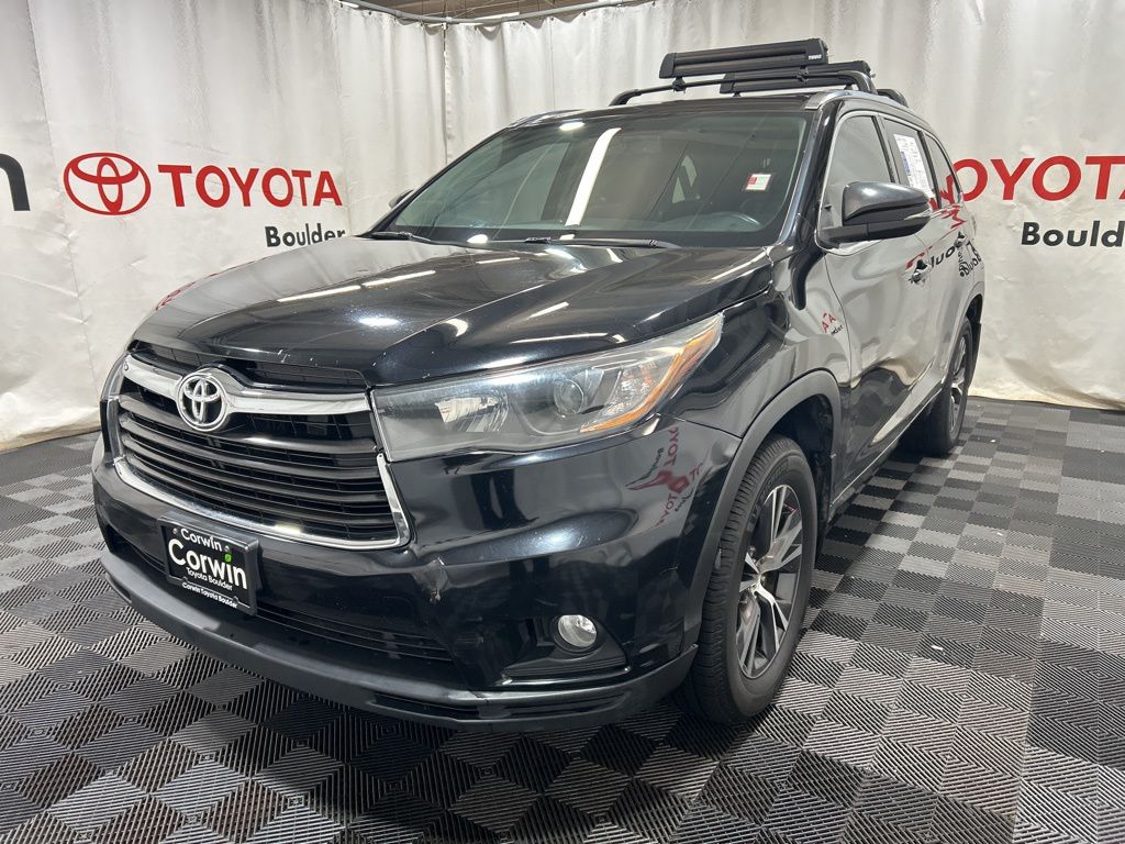 2016 Toyota Highlander XLE photo 4